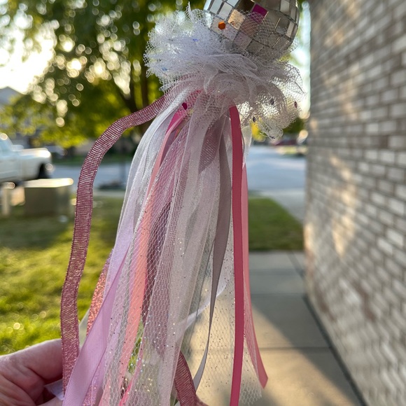 Groovy Mirrored Disco Ball Halloween Wand / Magic Bat Wand, Cinderella Princess - Picture 11 of 13